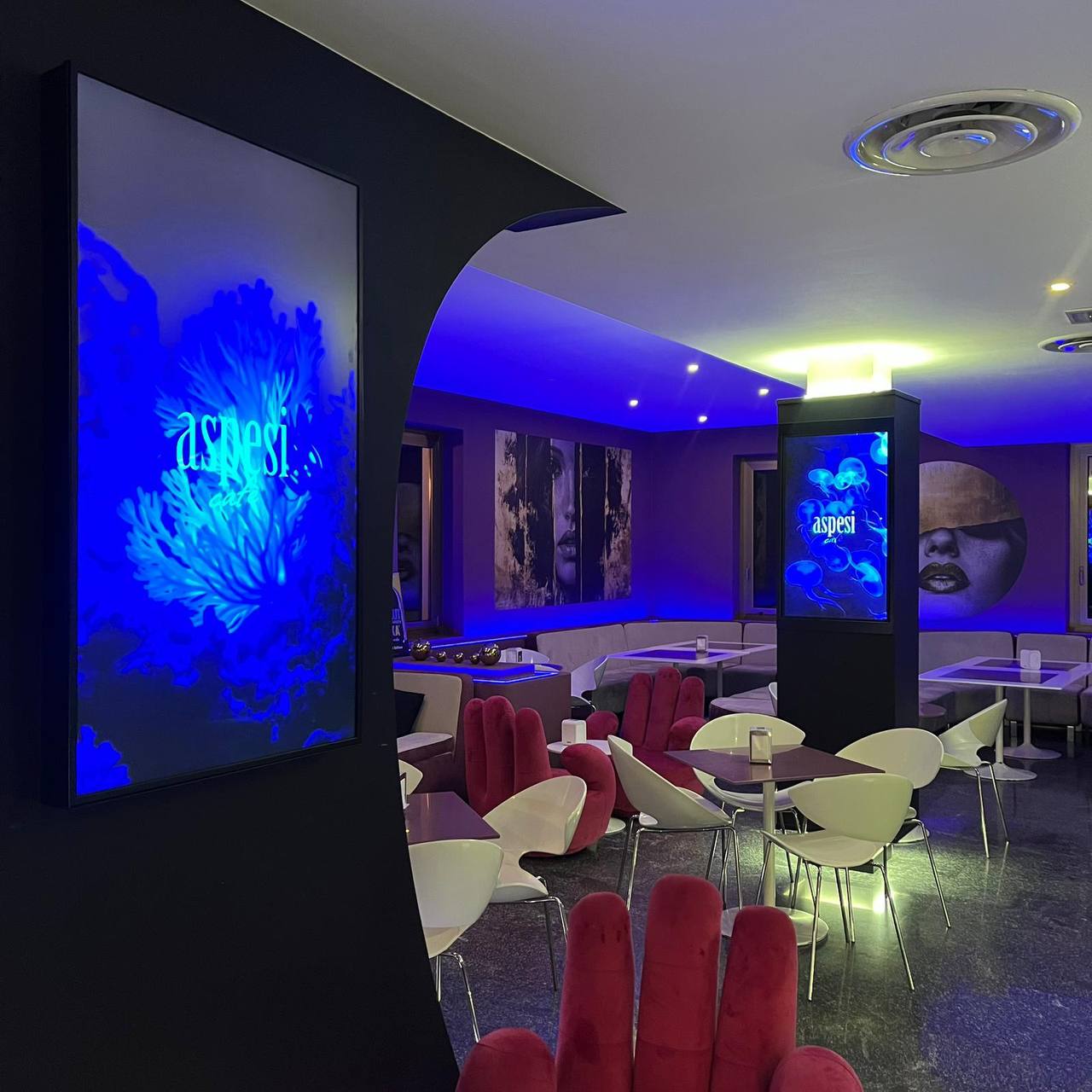 Aspesi Cafe gallery 1