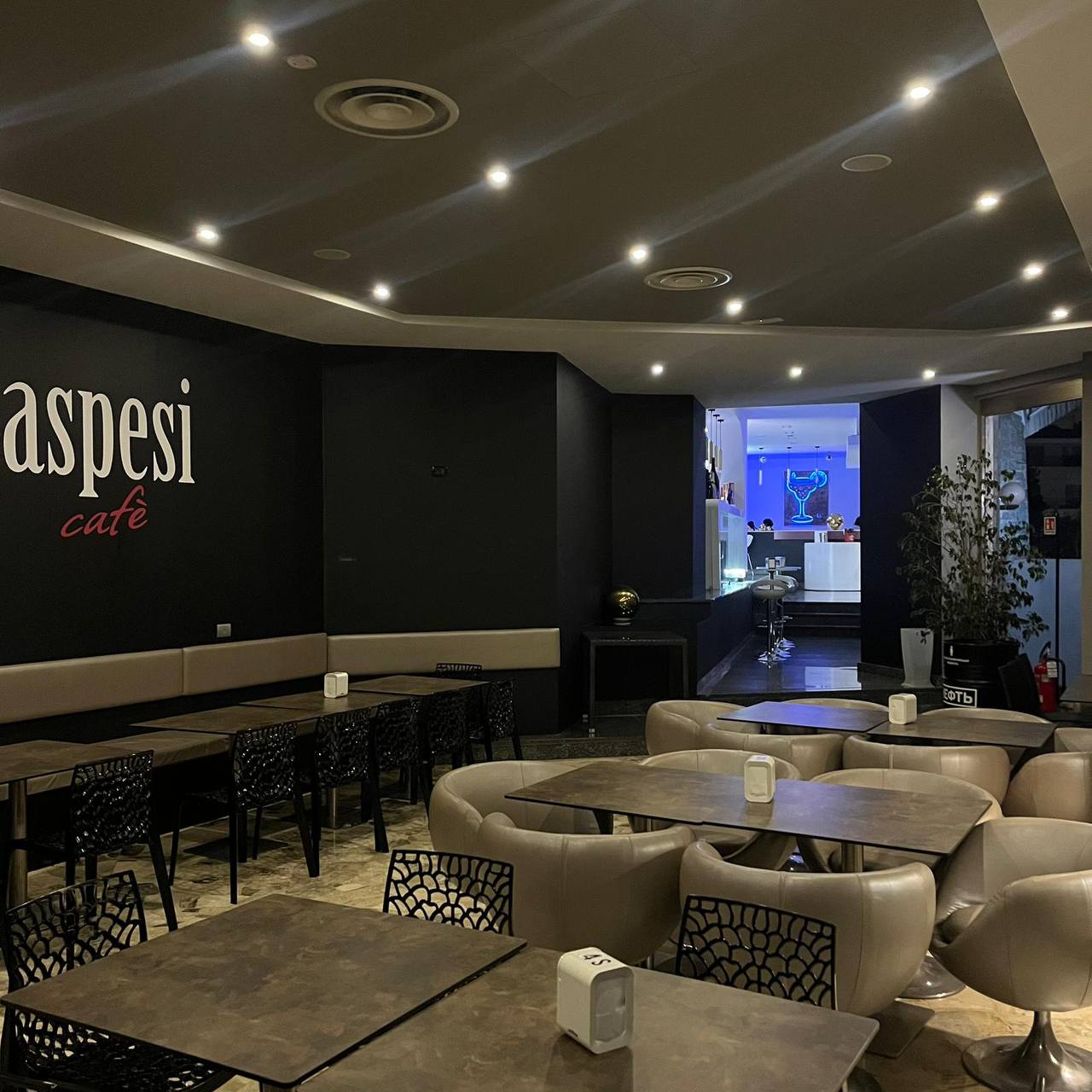 Aspesi Cafe gallery 6